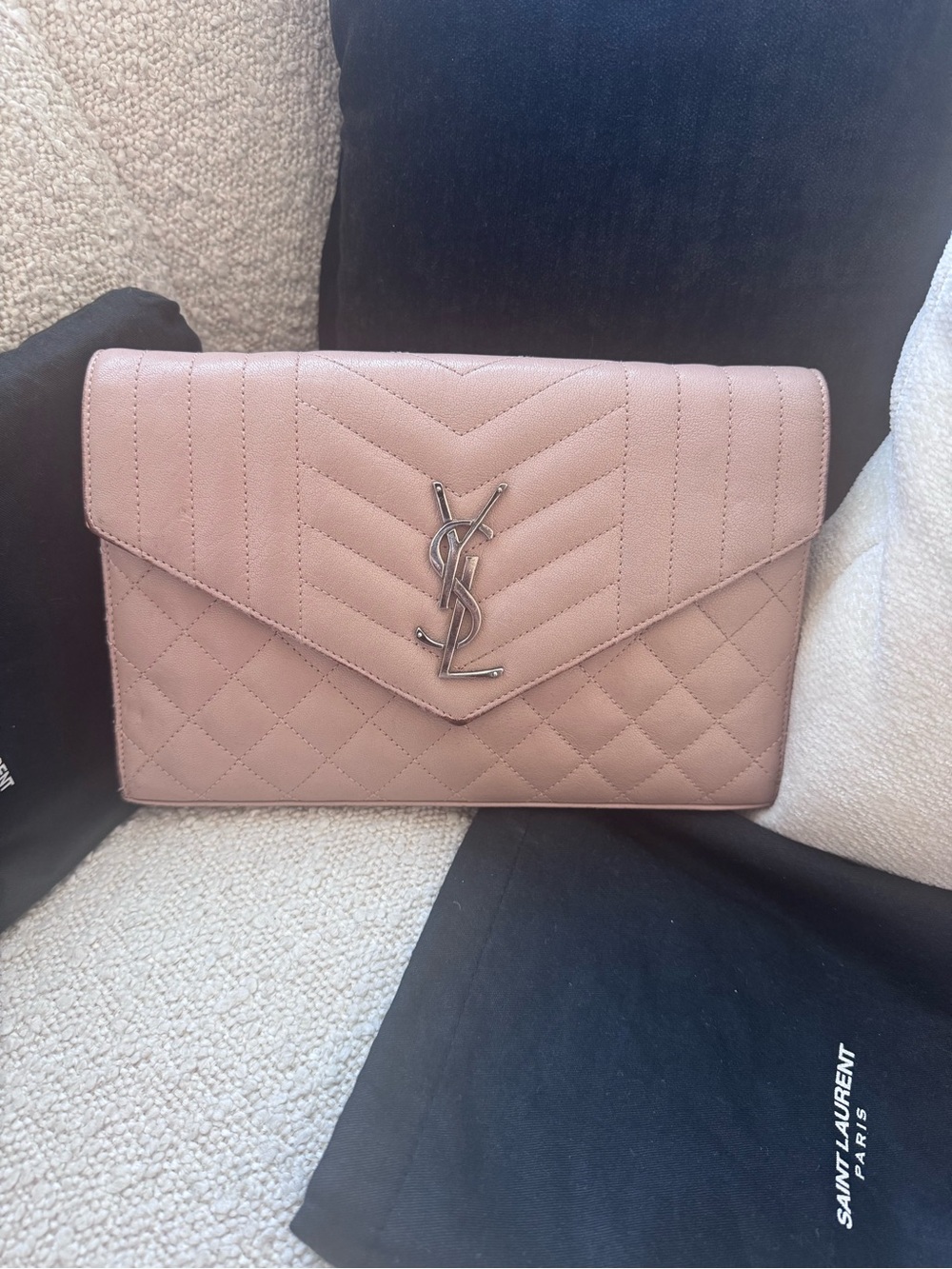 Saint Laurent Quilted Leather Shoulder Bag in Blush - Picture 3 of 4